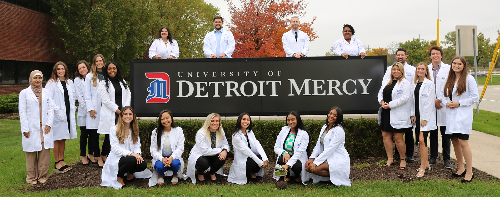 Detroit Mercy’s white coat ceremony ushers in second semester of MEAGN