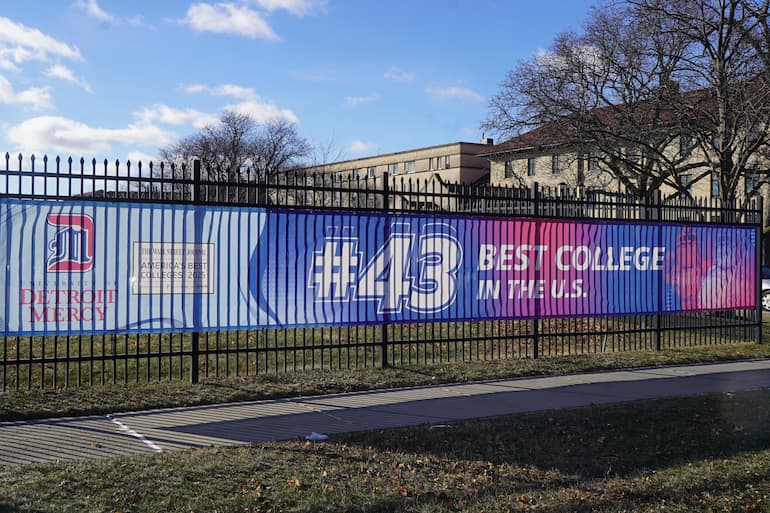 Fence sign