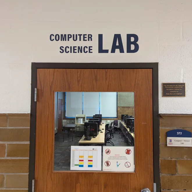 Photo of Engineering 3rd Floor signage reading "Computer lab"